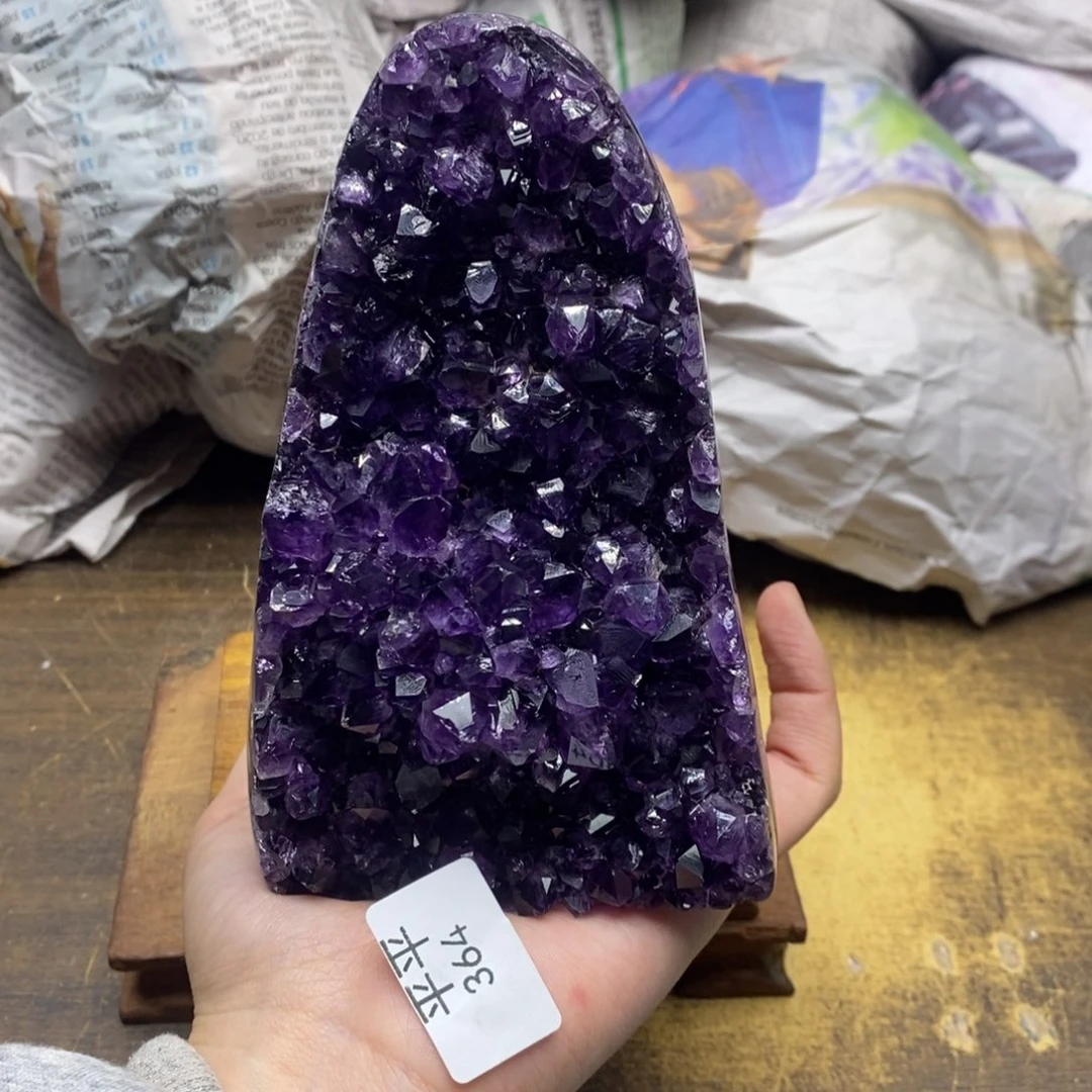 紫晶乌拉圭未镶嵌