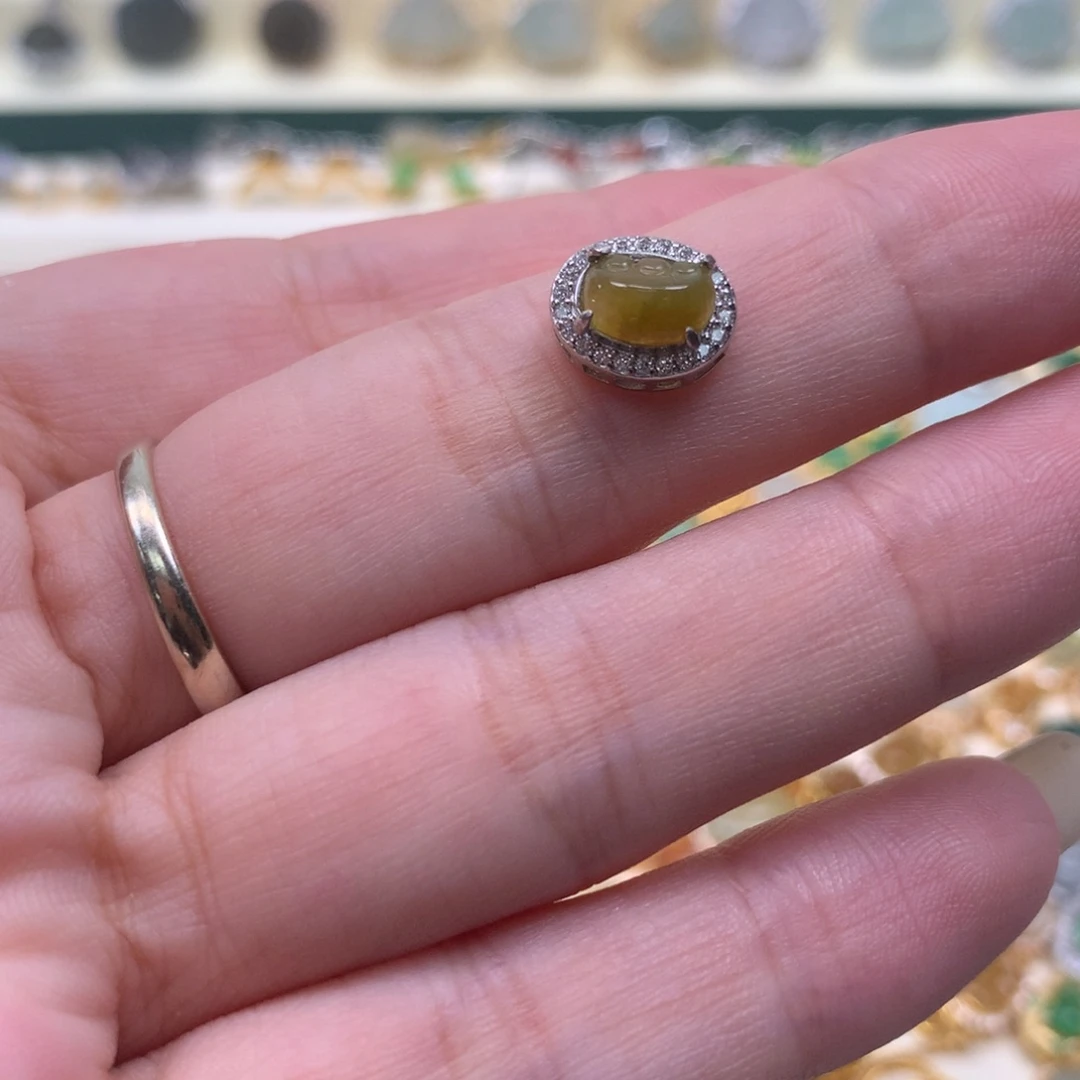 颈饰银S925镶嵌翡翠如意