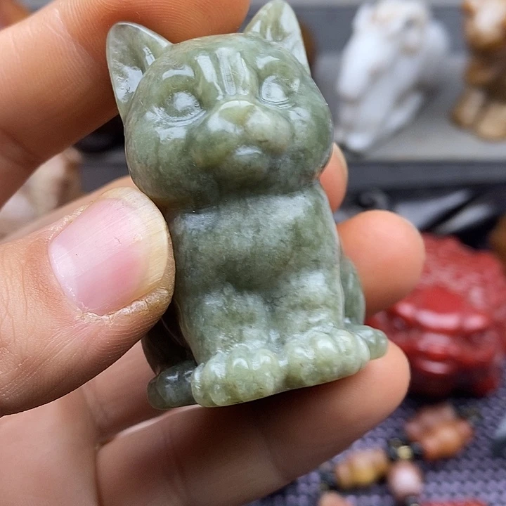 未镶嵌蛇纹石玉颈饰