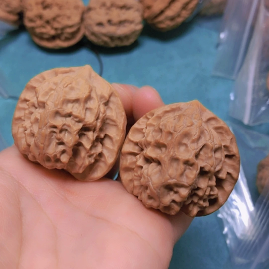 【闪购商品】摆件核桃39白蛇谷修尖出油