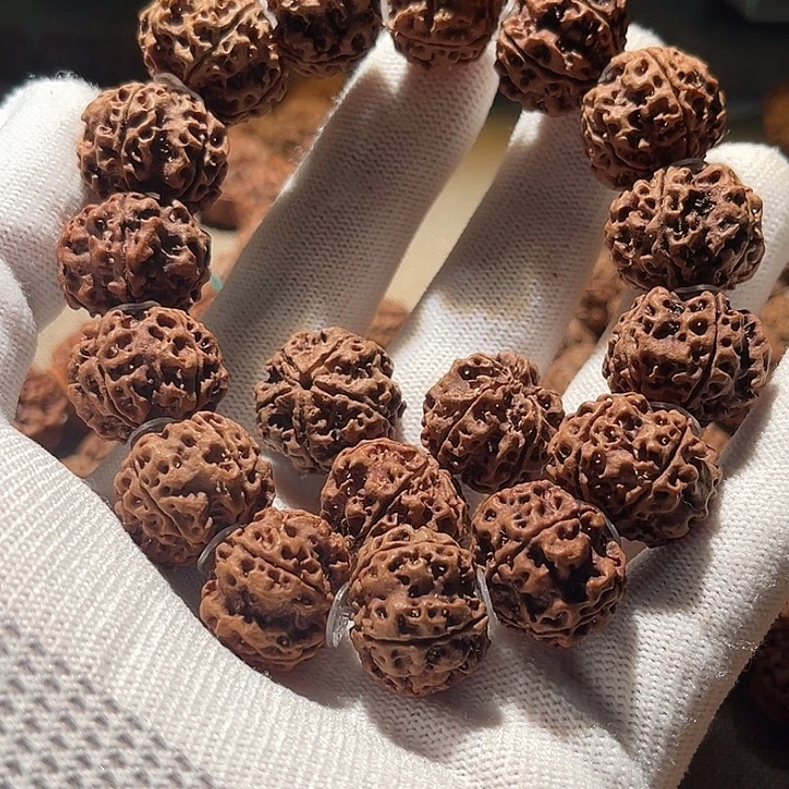 雨***情金刚菩提吊坠原生态老籽闪购6