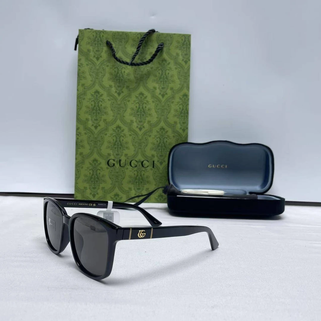 胖虎佳佳/古驰/99新/公价0/饰品/眼镜/31B2412160036