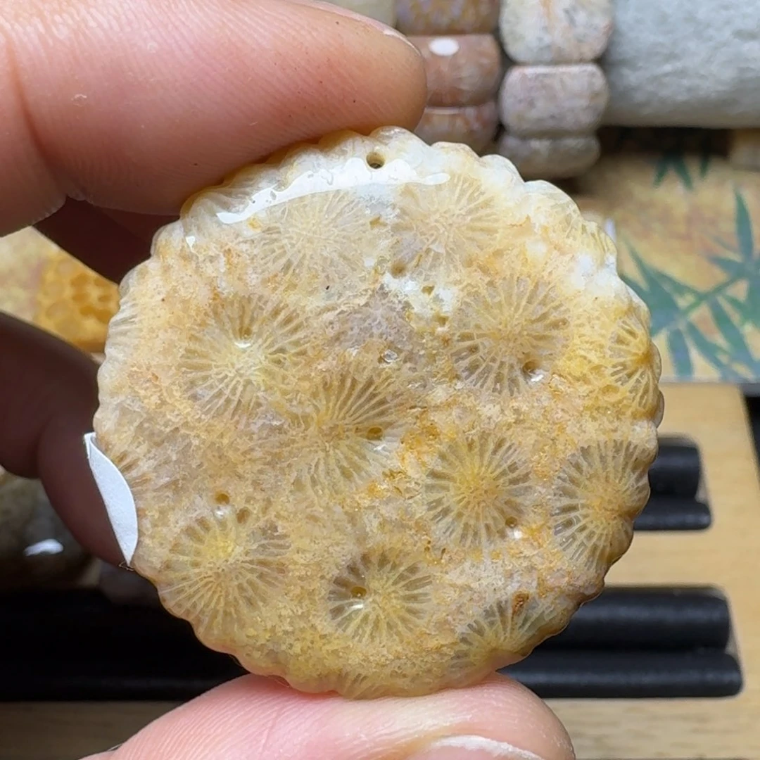 硅化玉个性十足饼干大花未镶嵌