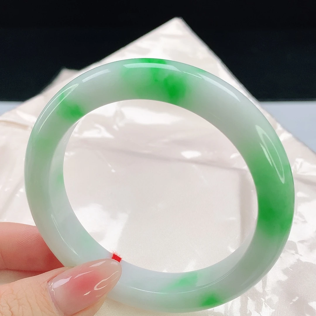 未镶嵌手镯翡翠828
