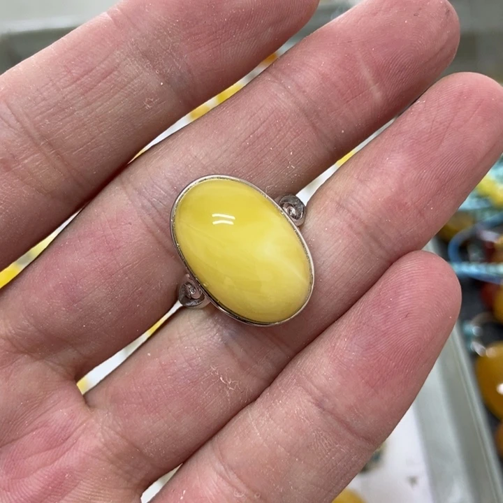 银S925镶嵌蜜蜡裸石戒指