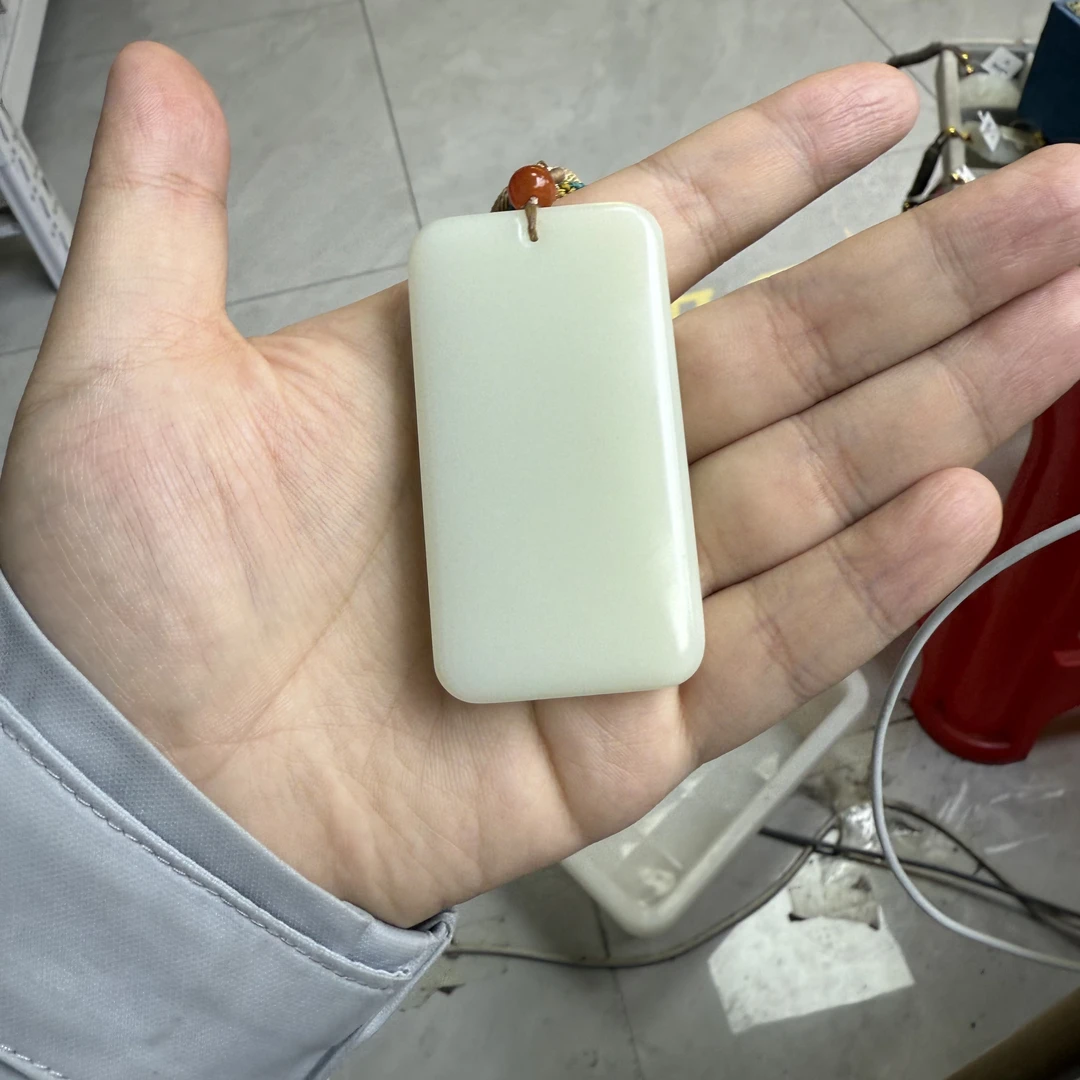 无事牌手把和田玉首饰珠宝