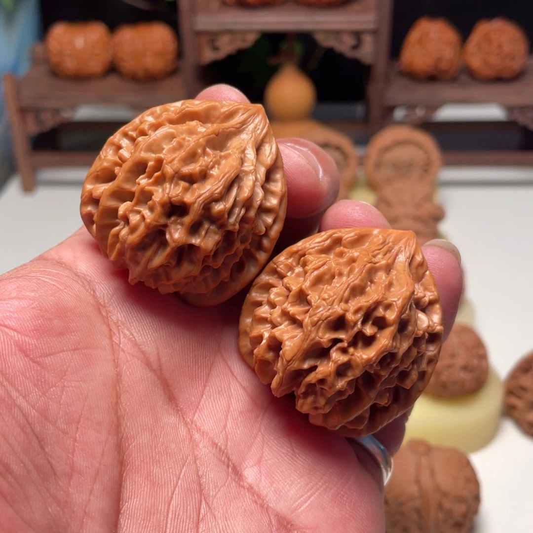 文玩核桃吊坠龙门涧