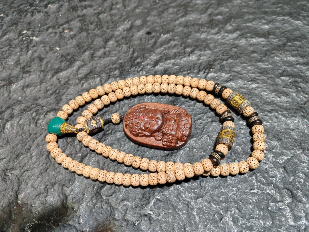 非金属木质婚庆饰品 挂脖精美佛头装饰品