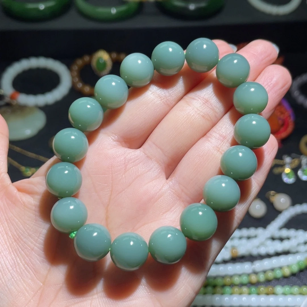 和田玉（碧玉）粉青瓷蓝转光手串未镶嵌