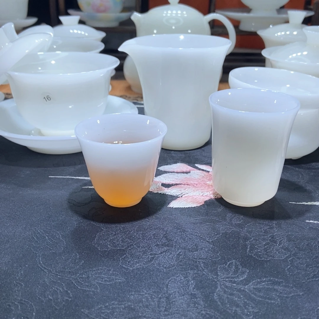 不过也要记得喝牛奶哈啊好乖喔