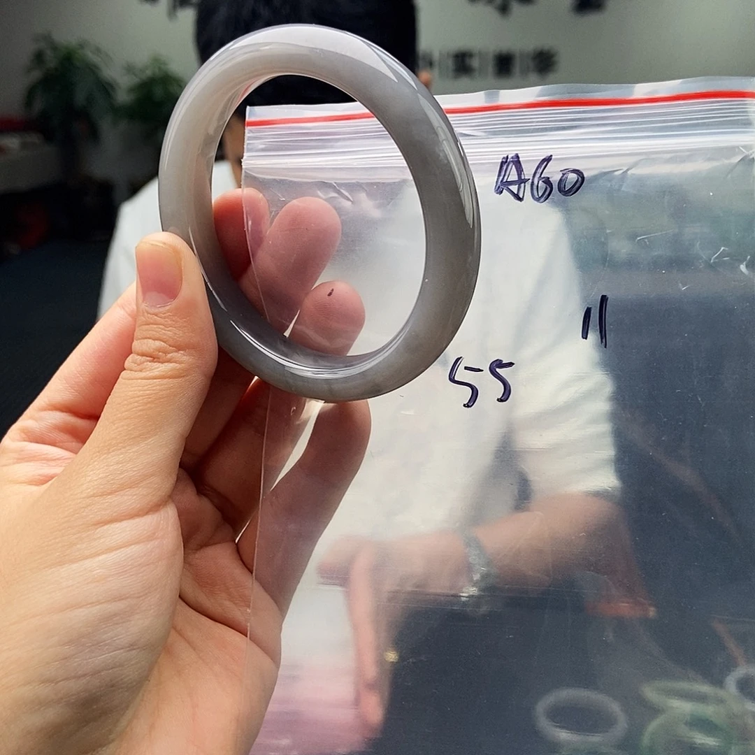 和田玉未镶嵌手镯颜色多样性发拍一发一