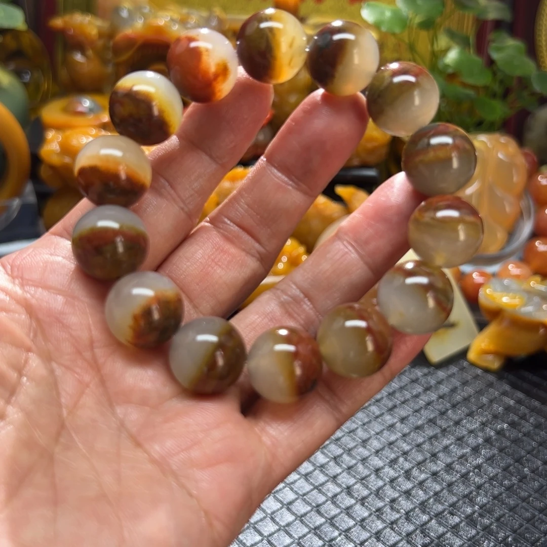石英质玉未镶嵌颈饰