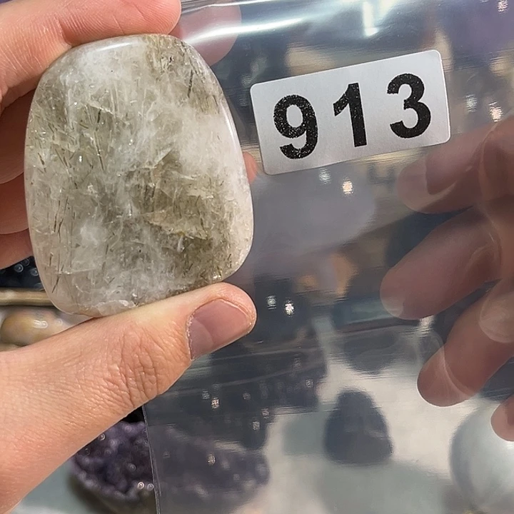 未镶嵌水晶大型摆件（非配饰）