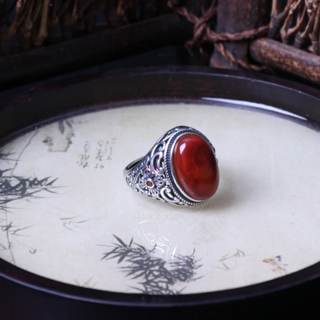 【蚂蚁珠宝】精美南红玛瑙镶嵌银戒椭圆时尚男戒一枚2v018