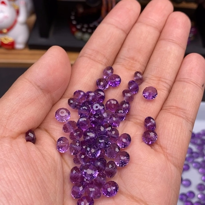 未镶嵌50个紫水晶卡6x4玛瑙/玉髓