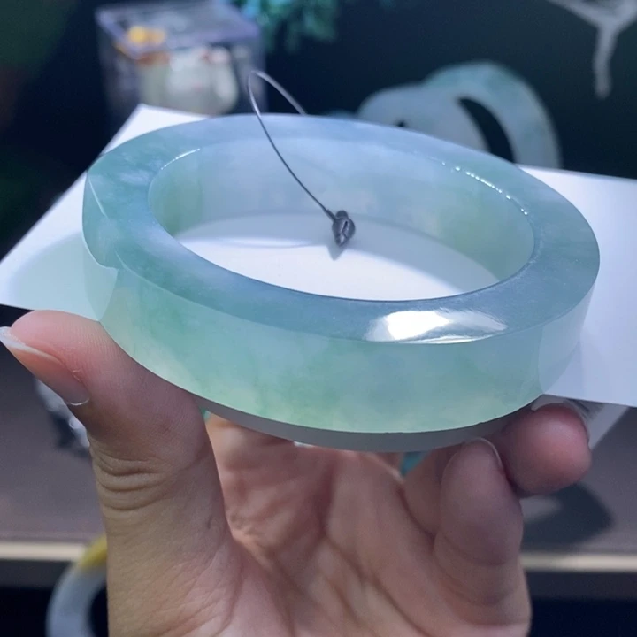 未镶嵌翡翠定制翡翠