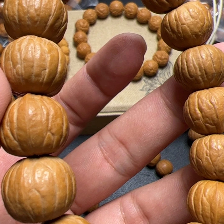 猴头核桃手串据咯
