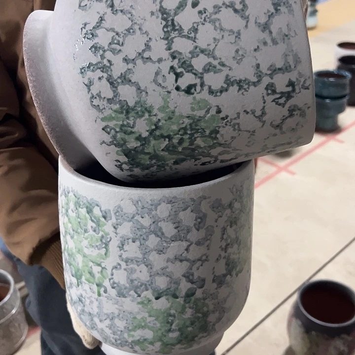 高度22厘米口20厘米