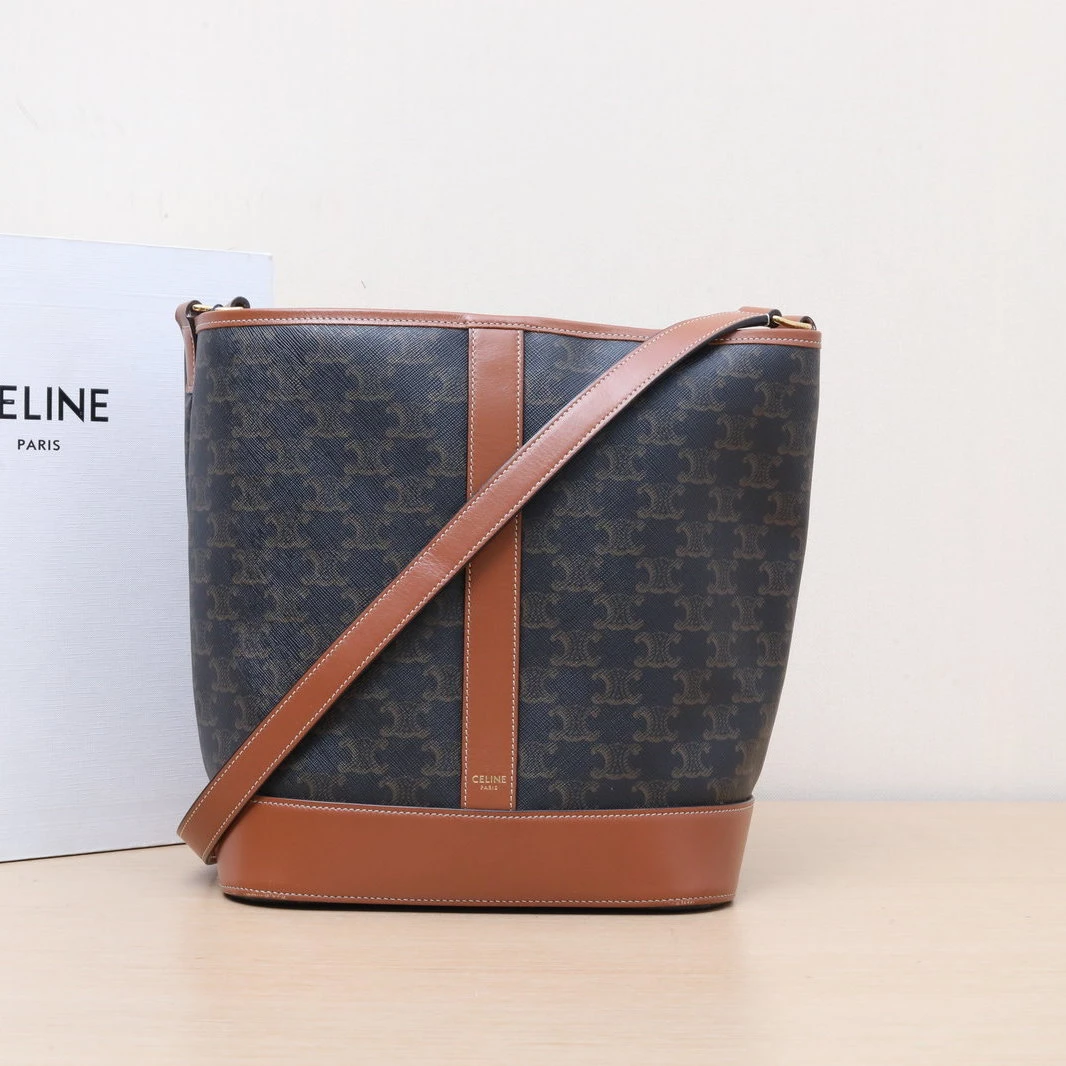 99新 Celine/思琳 【娇】凯旋门 标志印花 水桶包老花 PVC 704325