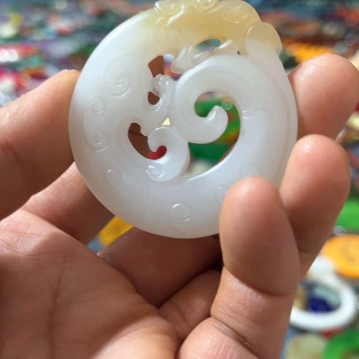 和田玉（糖玉）未镶嵌颈饰