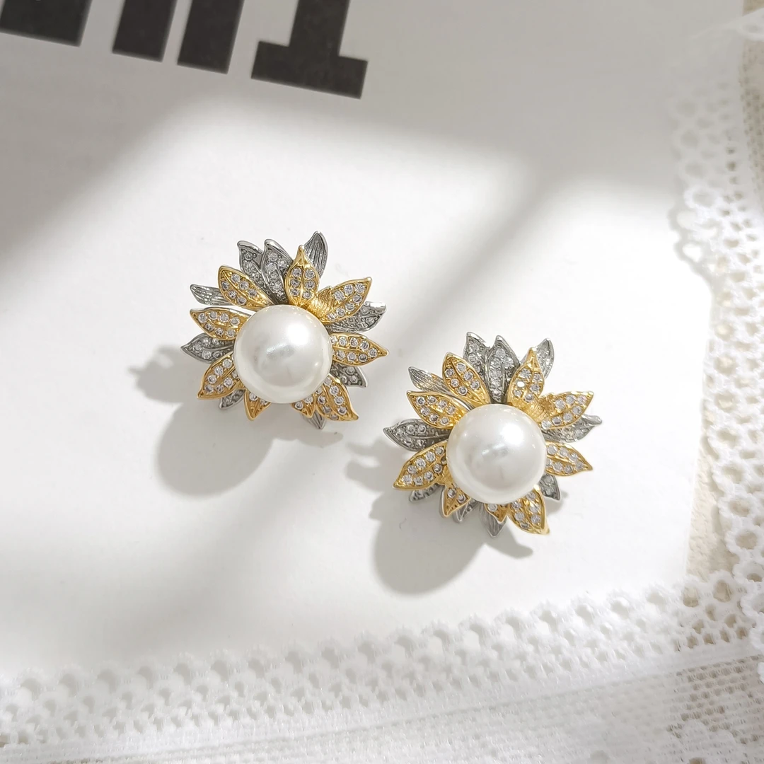 铜合金合成锆石耳饰 VWHL-009303 耳饰欧美时尚小众简约轻奢气质