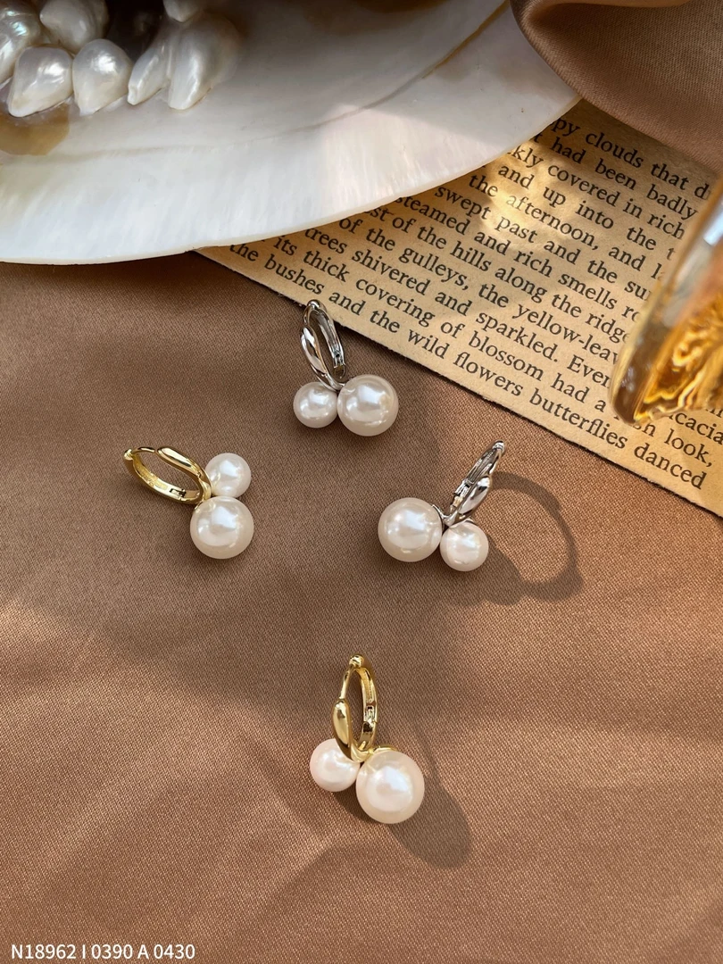 铜合金仿珍珠耳饰 法式复古耳环轻奢设计感气质百搭耳扣18962