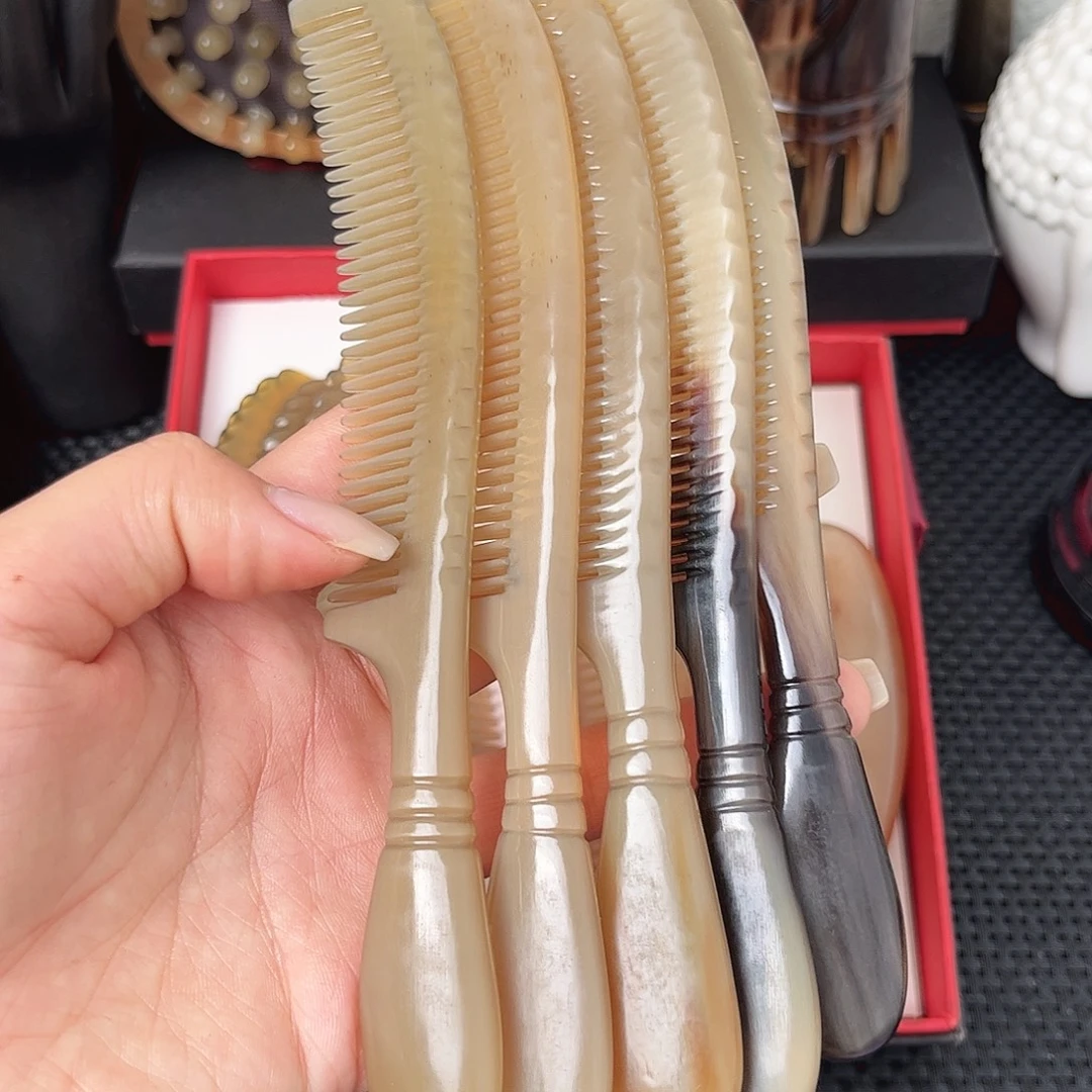 纯手工制作纯牛角梳子