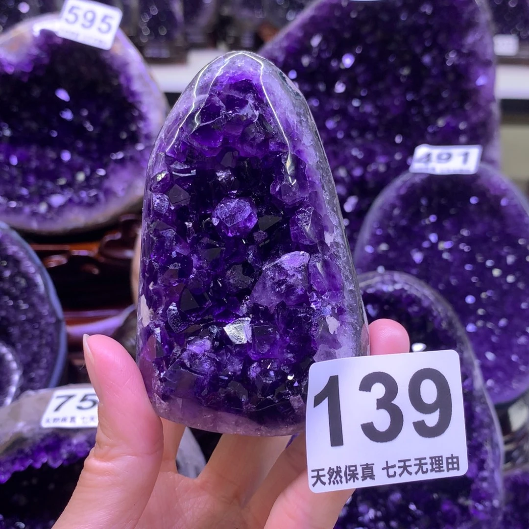 未镶嵌水晶大型摆件（非配饰）