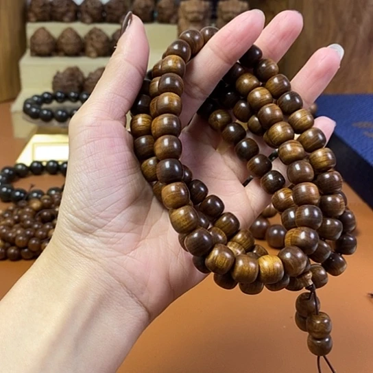 老山檀香黑肉沉水10-11桶珠108颗