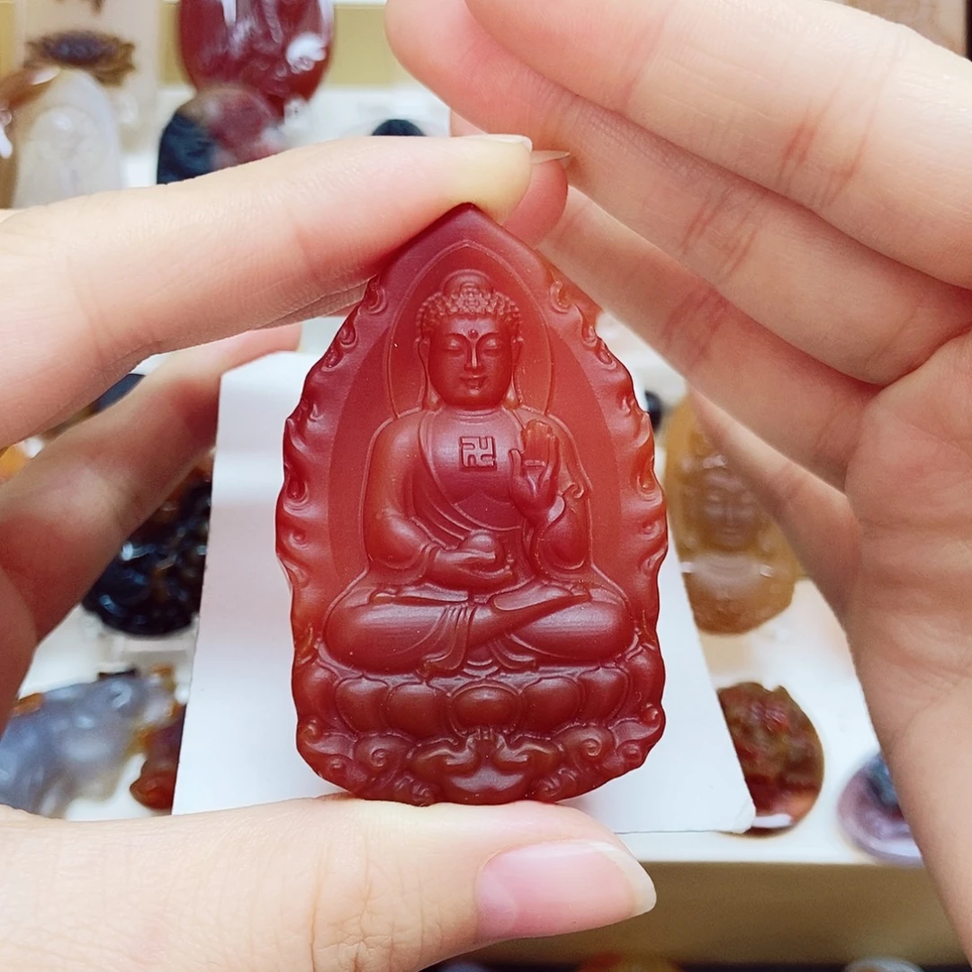 还***吴玛瑙/玉髓未镶嵌颈饰