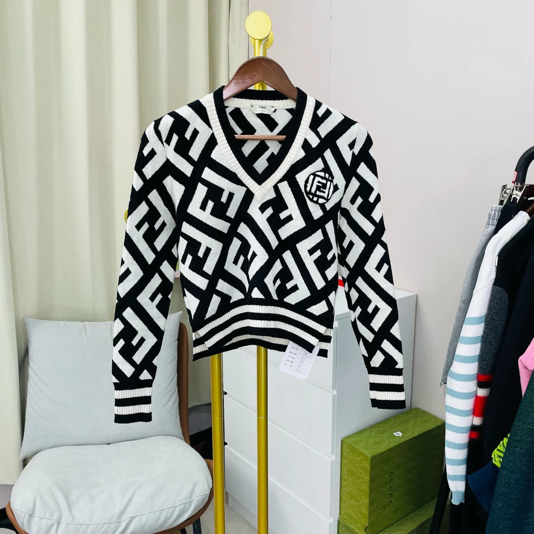 99新 FENDI/芬迪 黑白老花满印毛衣 38码 99新
