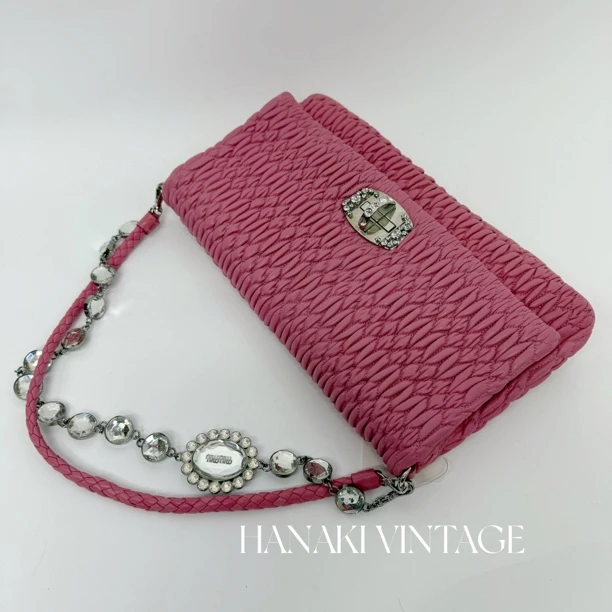 95新 MIU MIU/缪缪 花绮二店/MIU MIU褶皱钻石链条单肩包