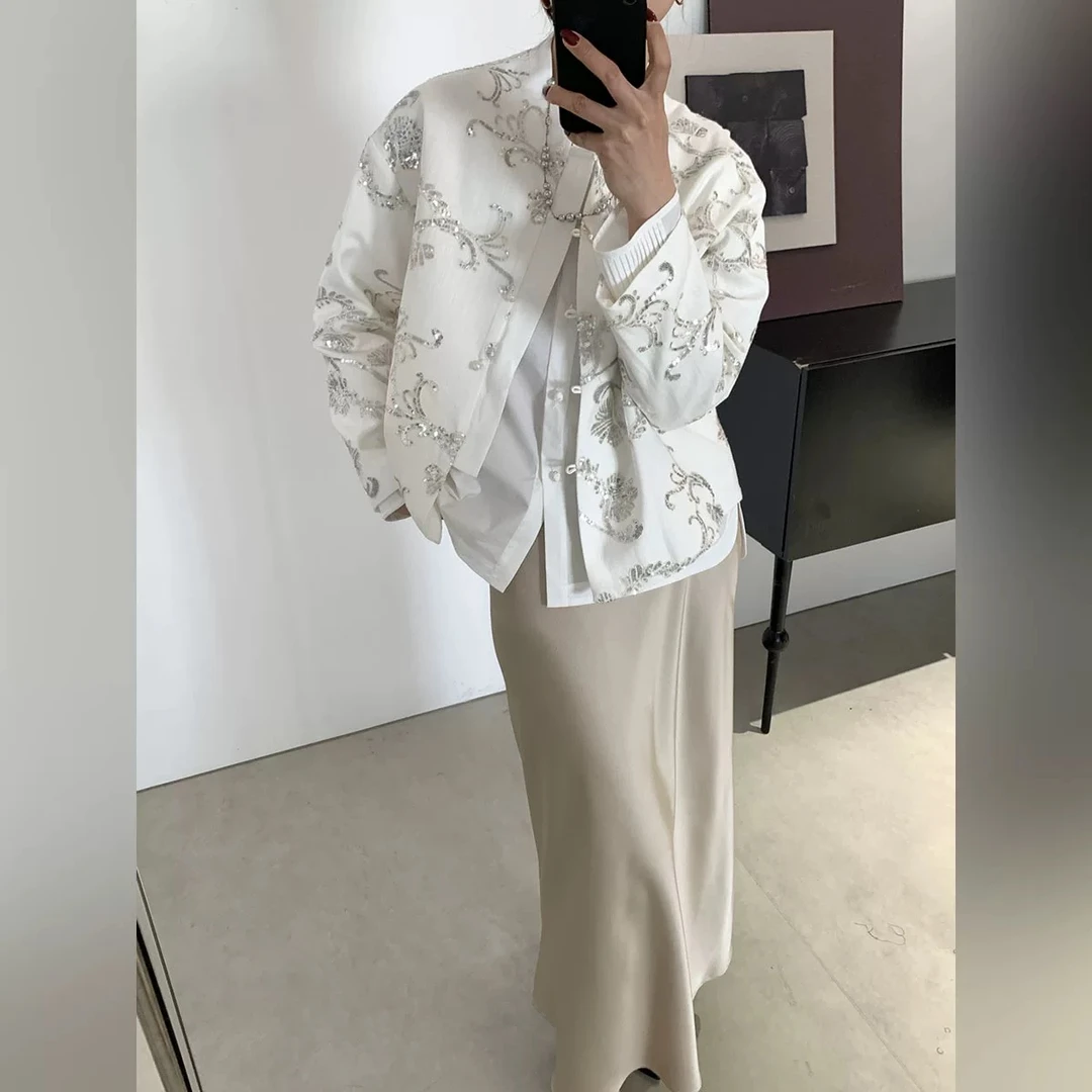 欧货新款定制进口麻布面料重工亮片绣花减龄百搭立领盘扣国风外套
