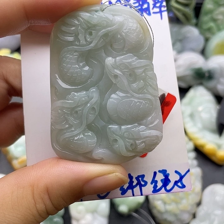 颈饰未镶嵌翡翠天然翡翠