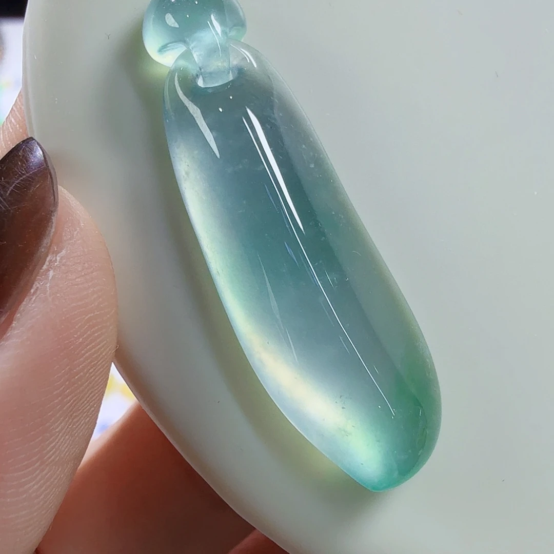 翡翠未镶嵌颈饰力力推！