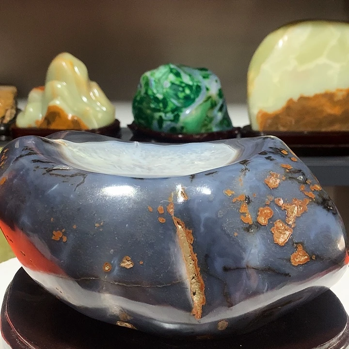 石材高17厘米宽23厘米