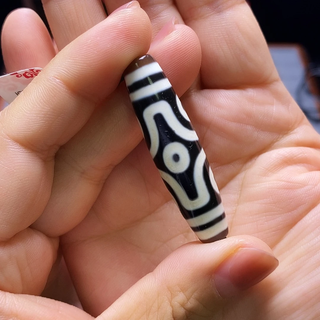 伍***三玛瑙/玉髓（覆膜）未镶嵌颈饰