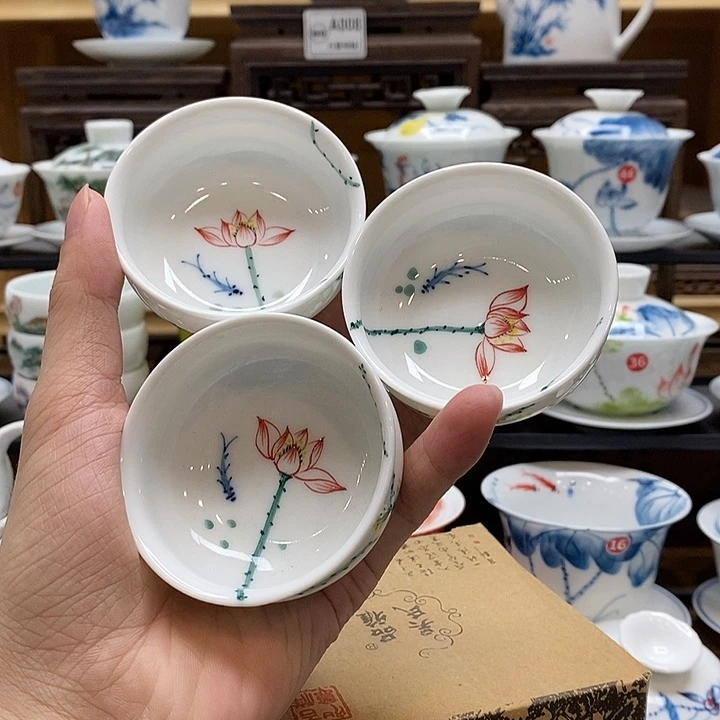 手绘三个装五色彩莲60cc釉下彩微瑕福利款