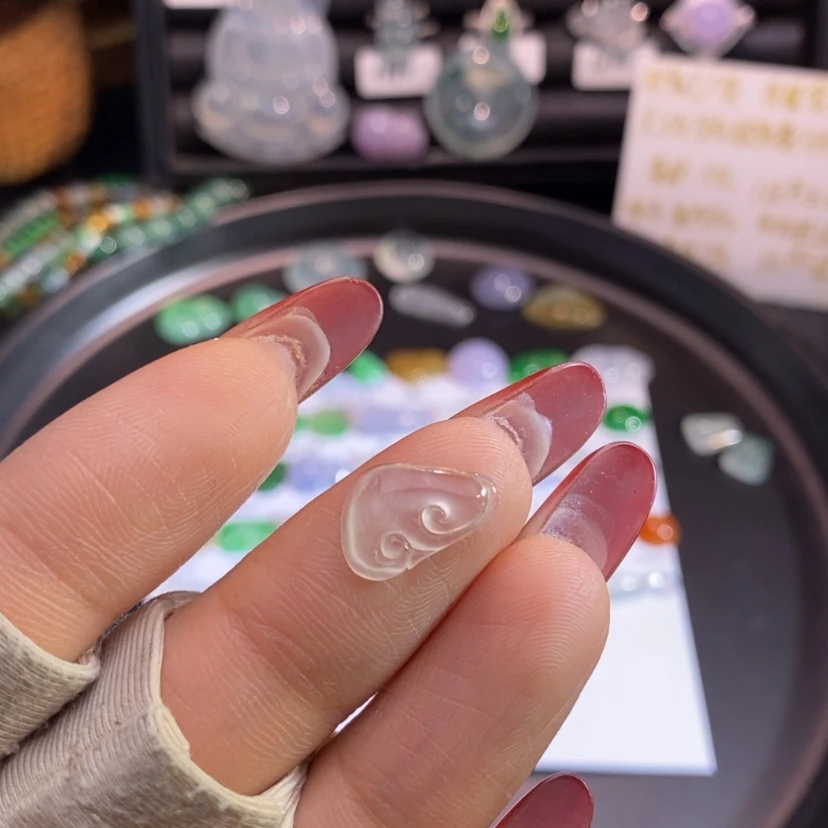 【闪购商品】翡翠挂件未镶嵌如意