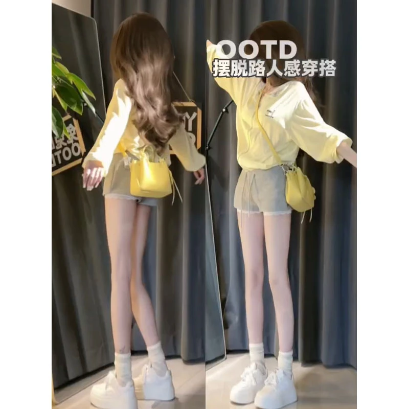 夏季穿搭一整套2025新款卡通刺绣蕾丝帽拼接防晒外套短裤两件套装