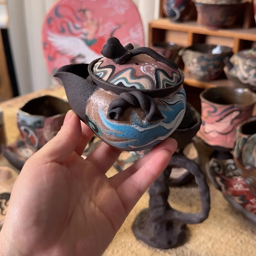 手工制作各种精美陶瓷