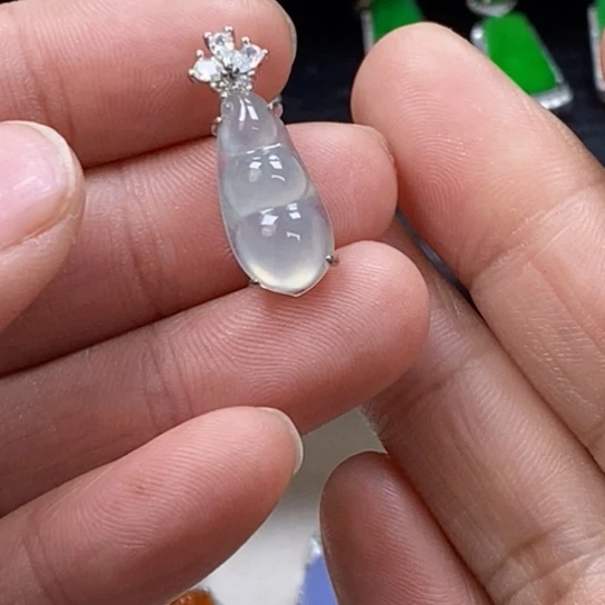 翡翠银S925镶嵌颈饰吊坠