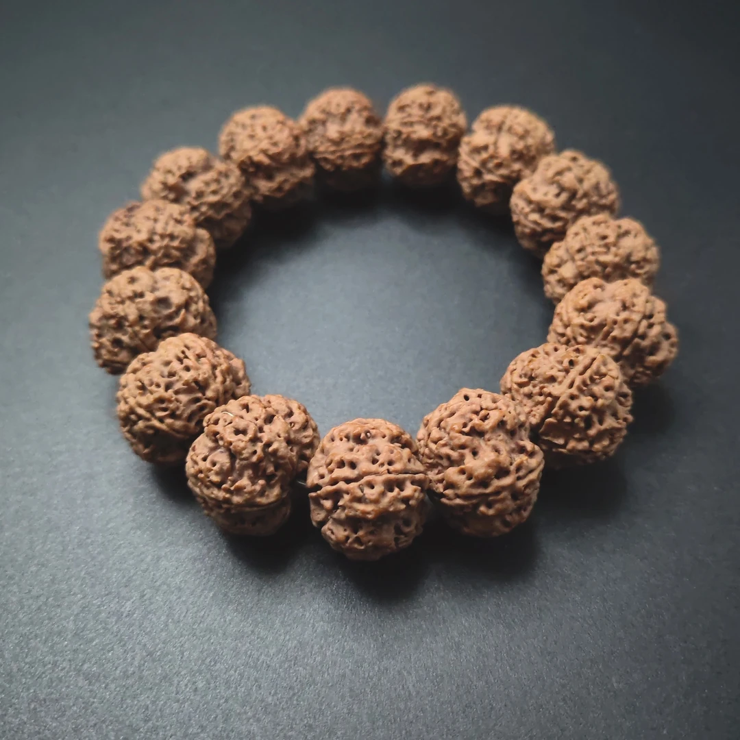 梅花双龙大金刚菩提手串