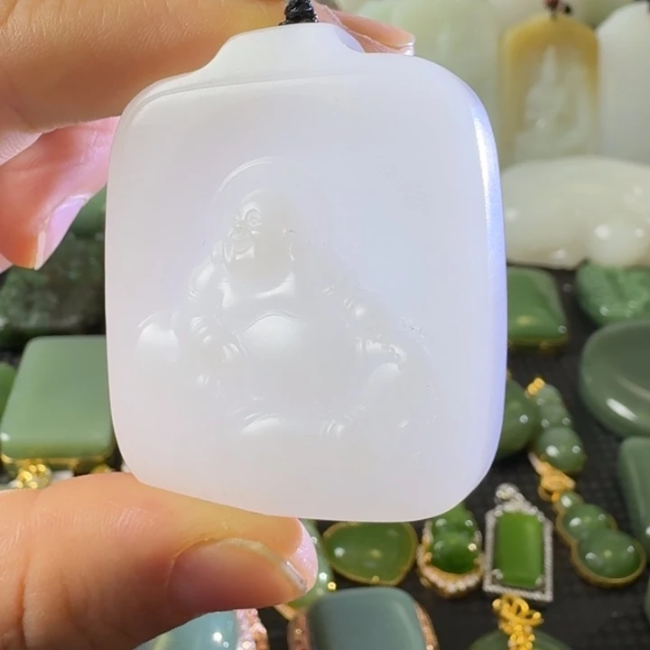 颈饰未镶嵌和田玉羊脂白玉布袋佛