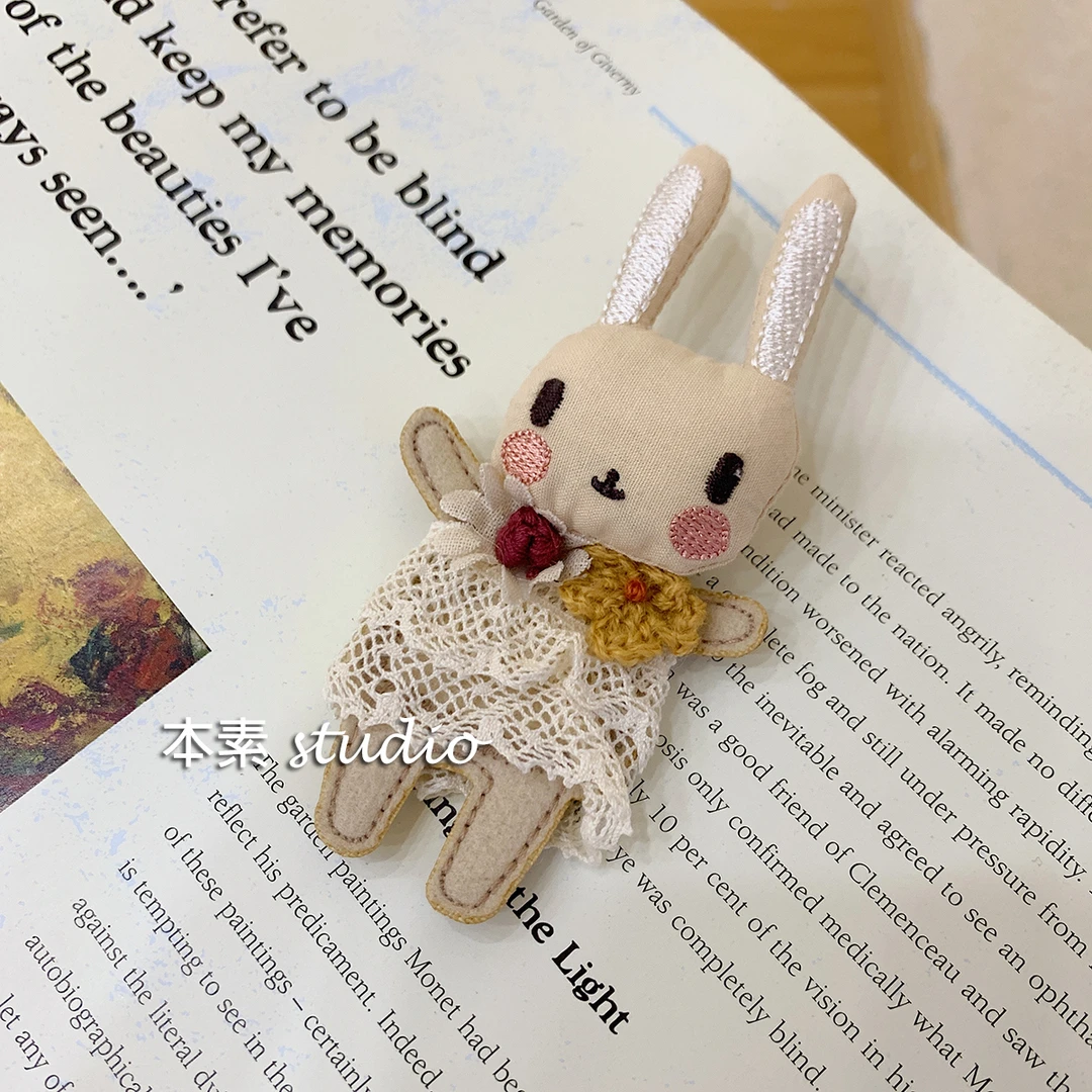 合金布艺胸针 M8606立体钩花百搭森系胸针宝藏衣橱