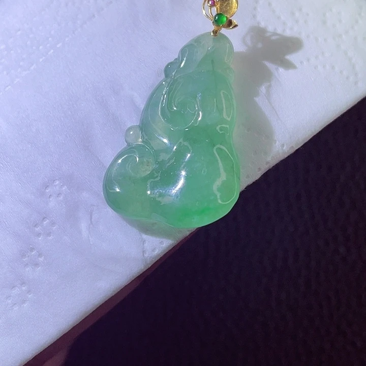 颈饰18K金镶嵌翡翠翡翠