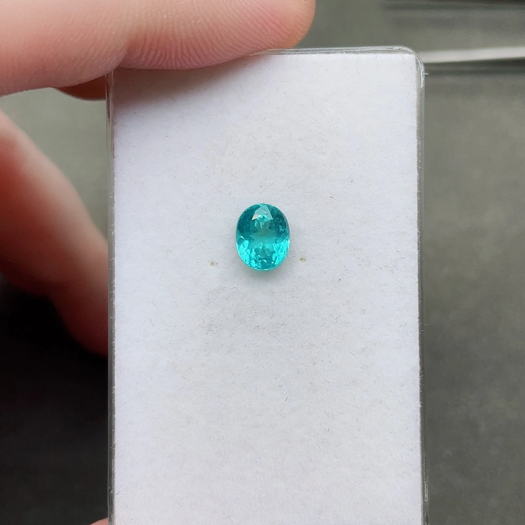 磷灰石裸石未镶嵌1.56克拉霓虹蓝绿