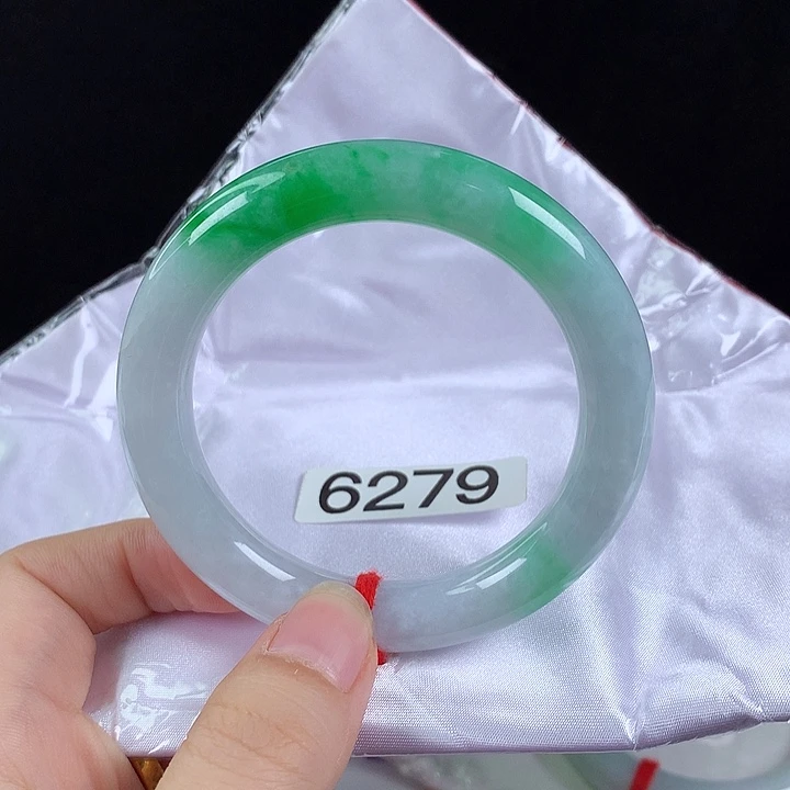 翡翠未镶嵌手镯54圈