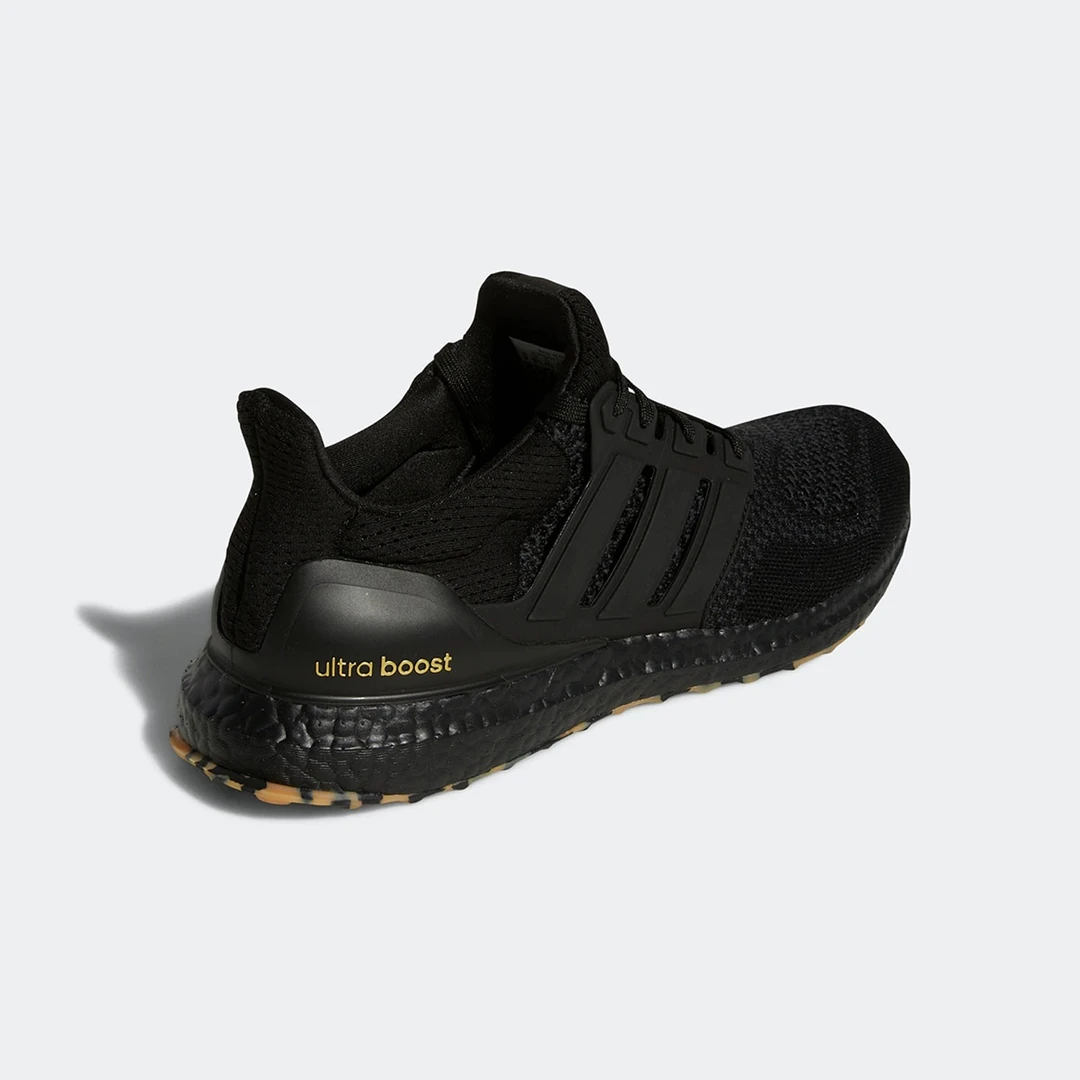 Adidas/阿迪达斯正品2024新款ULTRA男女同款运动跑步鞋GY9136