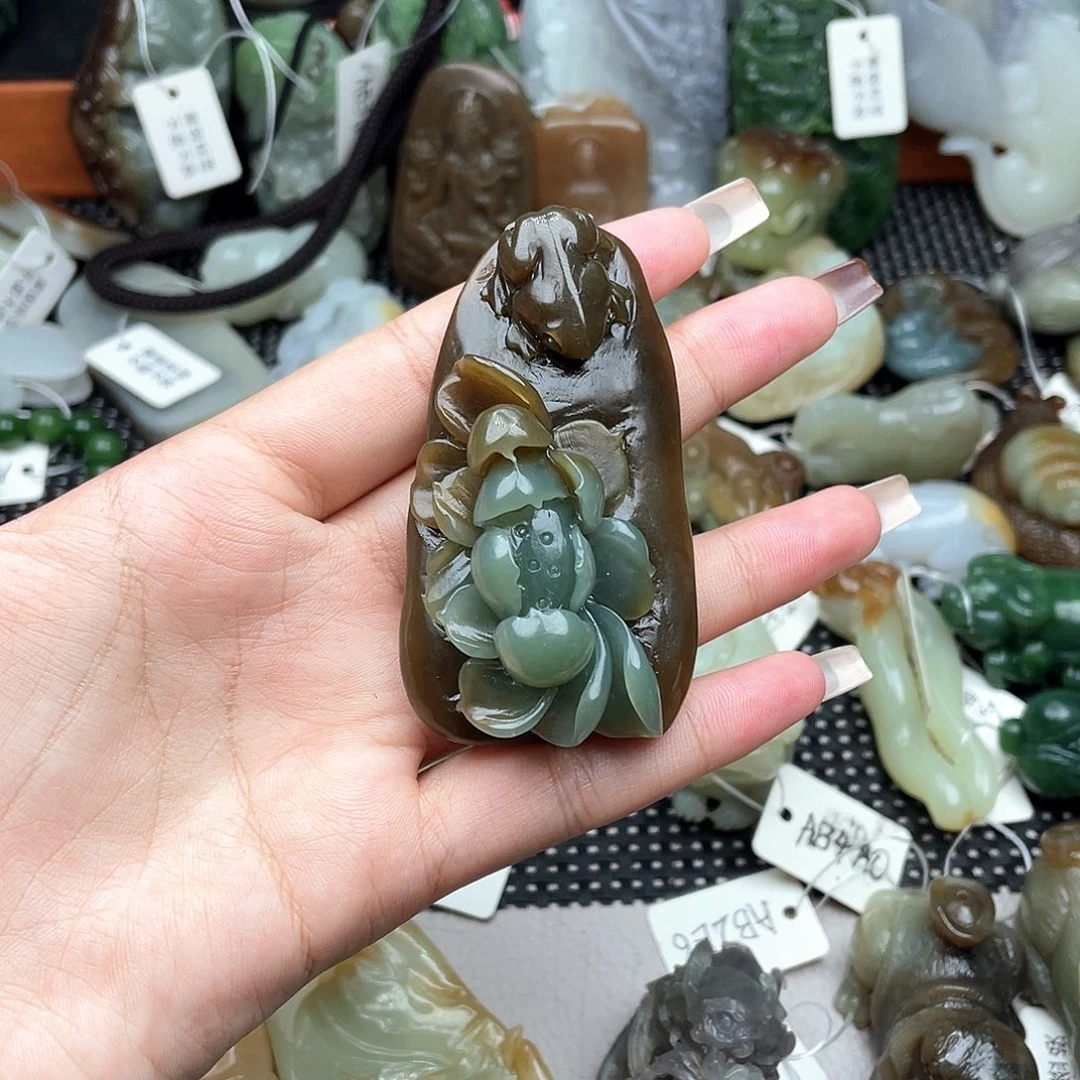 未镶嵌和田玉挂件